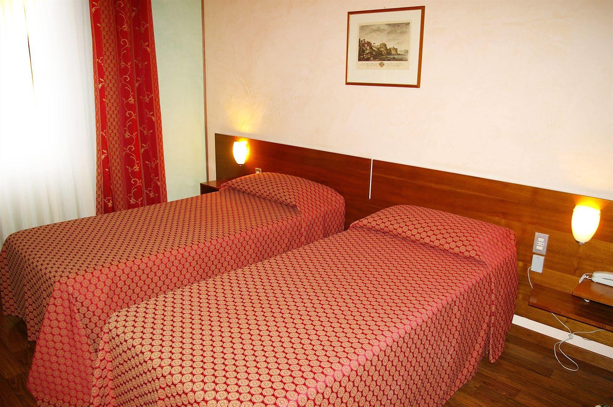 Hotel Salieri Legnago Zewnętrze zdjęcie